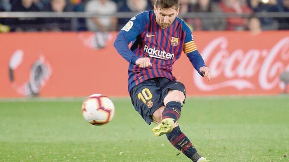 Sufrido empate de Barcelona con un Messi inspirador