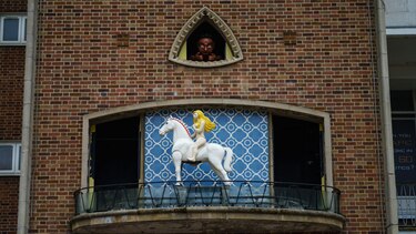 Quién fue la Lady Godiva real, la jinete desnuda que se convirtió en un símbolo de resistencia