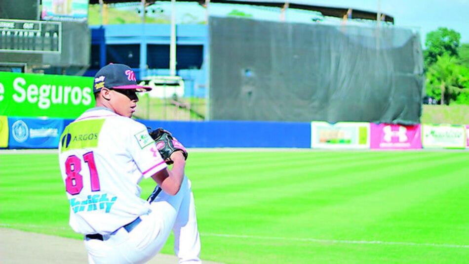 Frías fue seleccionado Lanzador del Año 2016