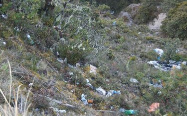 Realizan jornada de limpieza en el volcán Barú