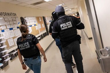 ‘Estados Unidos está lleno’: cómo Trump está limitando las vías de migración legal