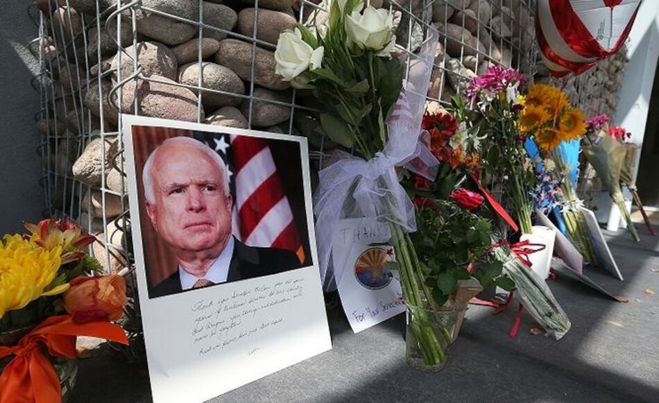 Estados Unidos comienza una semana de homenajes por John McCain