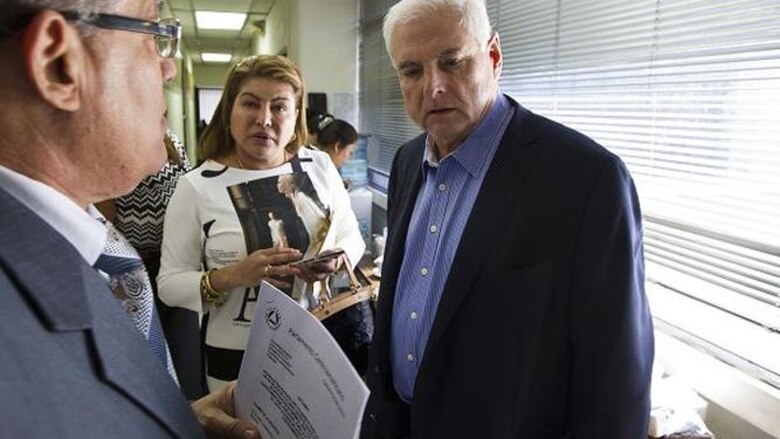 Avión de Ricardo Martinelli aterriza en Irlanda