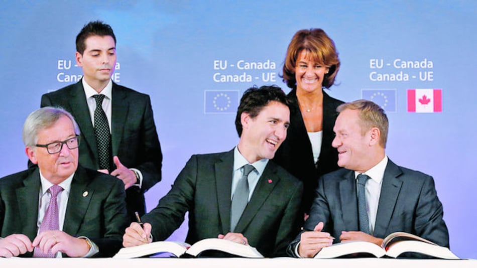 UE y Canadá firman acuerdo comercial