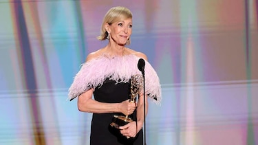 Premios Emmy 2026: estos son los ganadores de una gala en la que hizo historia la serie de comedia ‘Widow’s Bay’