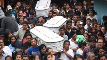 Presidencia declara tres días de duelo nacional por alud que deja 131 muertos