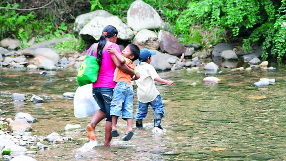 En El Cacao esperan construcción de puente