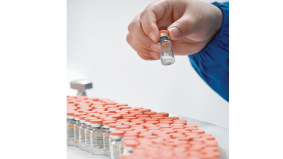 Grupo chino Sinopharm dice que su vacuna es 79% eficaz