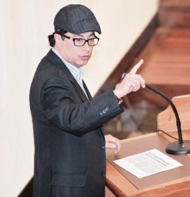 Procurador destituye al alcalde de Bogotá