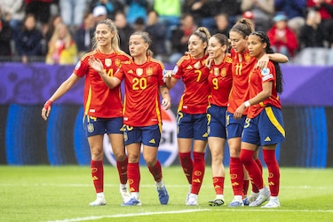 Eurocopa femenina: España gana, gusta y golea para acercarse a cuartos