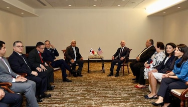 José Raúl Mulino y Alejandro Mayorkas abordan la crisis humanitaria en Darién