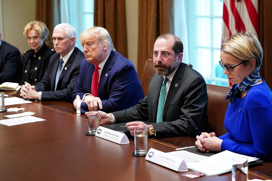 Aumentan muertes por coronavirus en EU, y hay menos casos en China