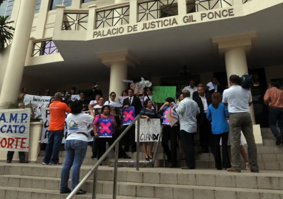 17 personas se interesan por vacantes en la CSJ