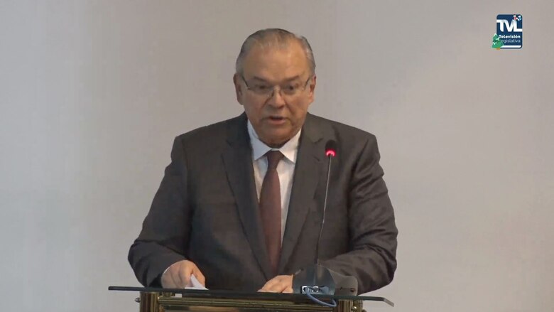 Jorge Nicolau advierte del peligro de concentrar los fondos de reserva en un solo administrador