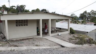 $1,000 millones para viviendas