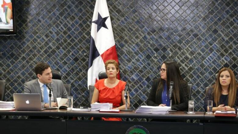 Comisión de la Mujer recomienda al pleno la remoción de Alfredo Castillero Hoyos como defensor del Pueblo