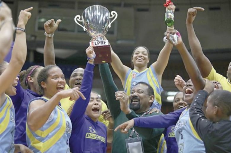 Universitarios, los nuevos monarcas