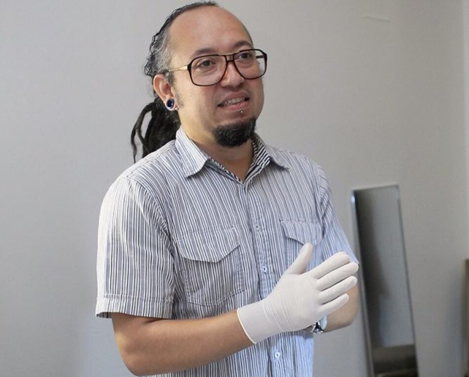 Jornada de tatuajes para sobrevivientes del cáncer de mama