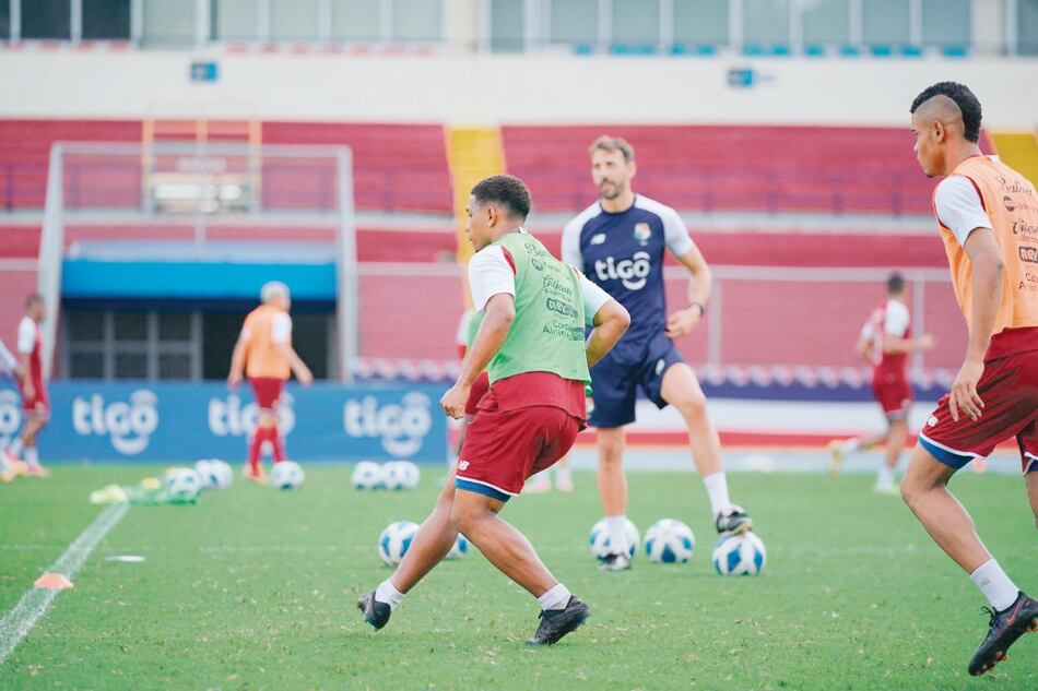 Fepafut confirma amistoso ante Perú para el 16 de enero