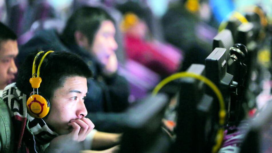 Más de 150 mil cibercafés en China