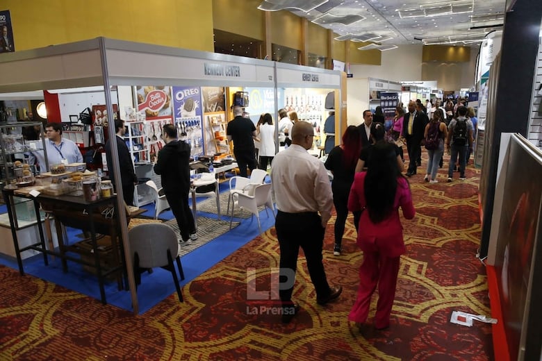 Inauguran la Expo Feria Mundial Zona Libre Colón