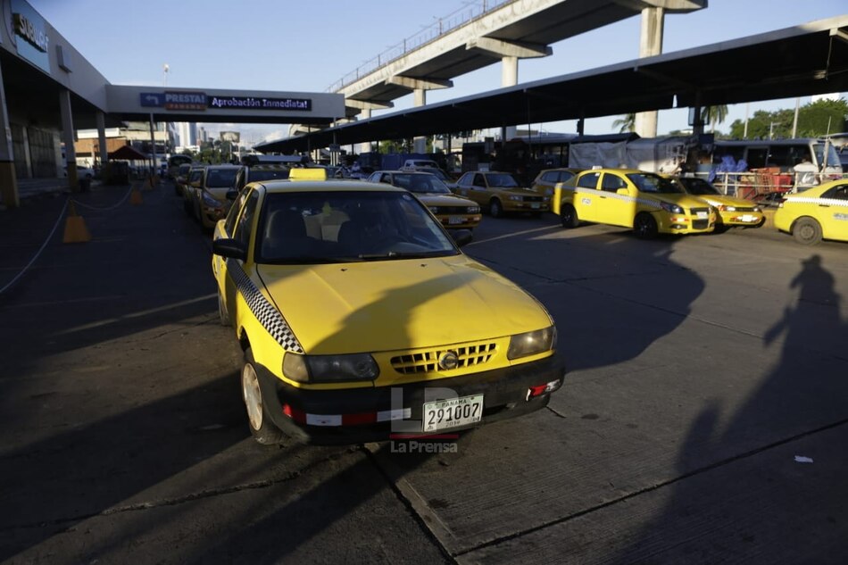Extienden hasta el 31 de marzo plan de circulación para los taxis en Panamá y Panamá Oeste