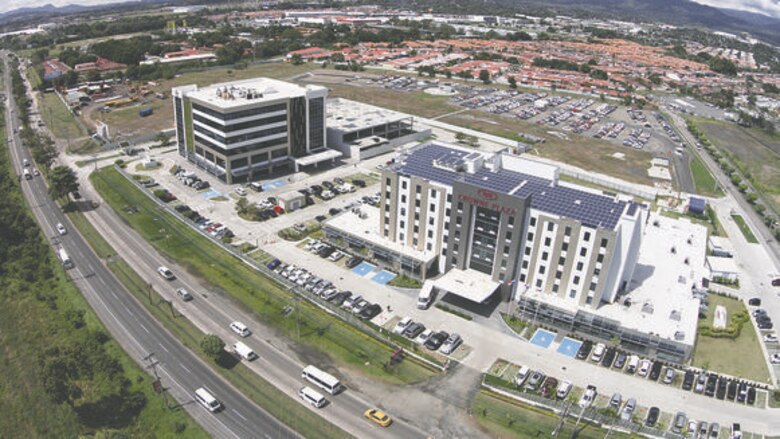 Rector Gustavo García de Paredes arrendó más tierras