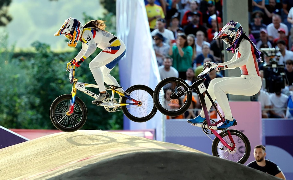 La bicampeona olímpica Mariana Pajón se despide de París en medio del llanto