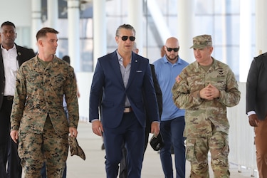El Jefe del Pentágono no descarta bombardeos sobre Irán tras las nuevas sanciones