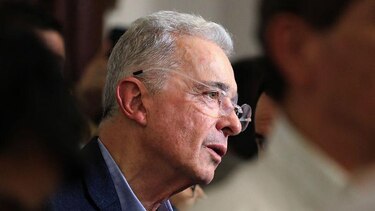 El expresidente Álvaro Uribe volverá a someterse a las urnas como candidato al Senado