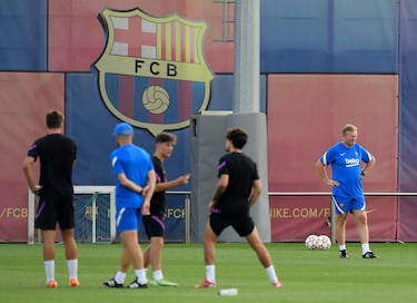 Koeman mira al Bayern para medir el nivel del Barcelona