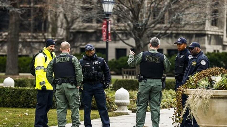 Amenaza a Universidad de Chicago fue por muerte de adolescente