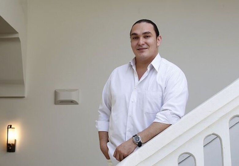 Juan Pomares, el cantante enamorado