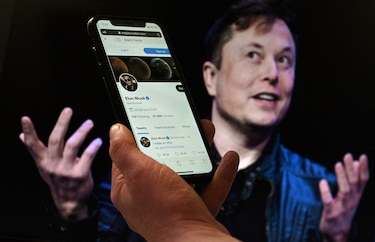 Twitter, cerca de un acuerdo de compra con Elon Musk, sube en Wall Street