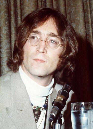 Nueva York recuerda a John Lennon en el 32 aniversario de su muerte