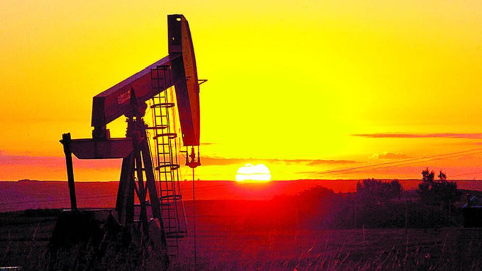 Inventarios de crudo se contraen en EU