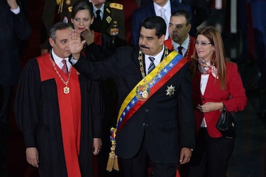 Sin guardias de honor ni insignias patrias: el día que vi a Maduro y Cilia vestidos de caqui