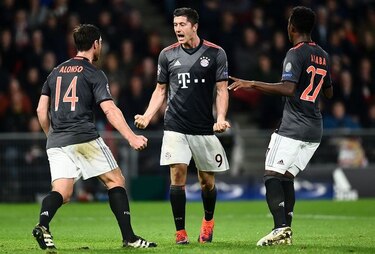 Bayern, Atlético, Arsenal y París SG avanzan; Barcelona pierde