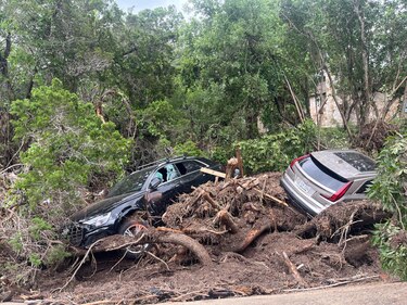 Se eleva a 79 la cifra de fallecidos tras inundaciones en Texas