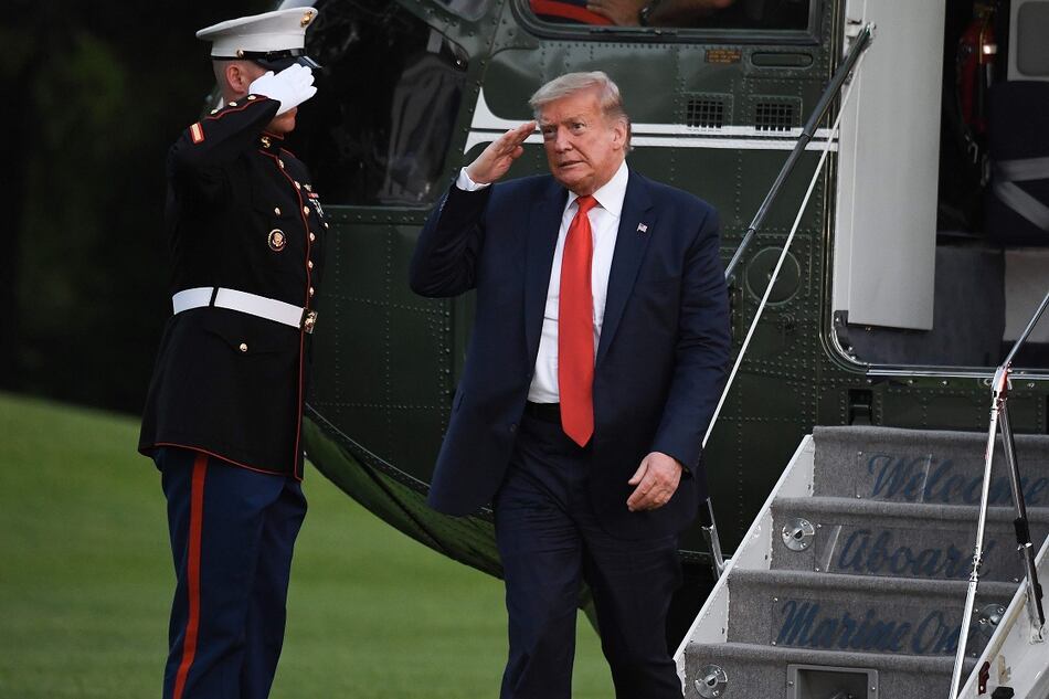 Trump dice que acudió al búnker de la Casa Blanca pero solo para ‘una inspección’