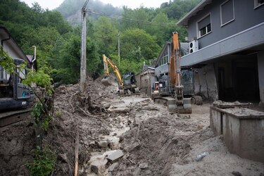 Cerca de 10,000 desplazados por las inundaciones en Italia regresan a sus casas