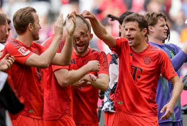 El Bayern golea al Maguncia y queda a un punto del título