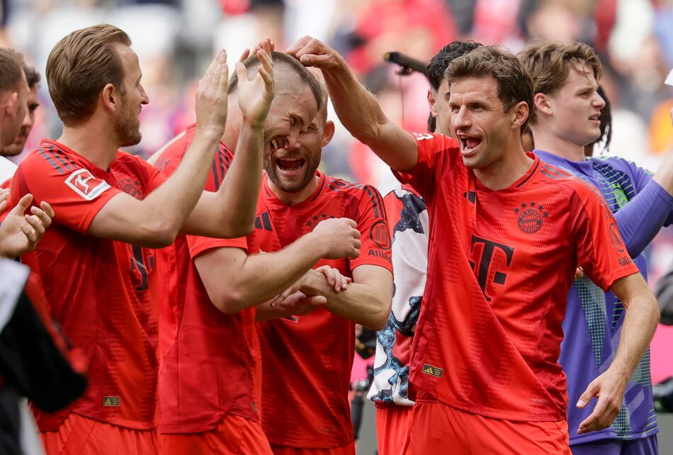 El Bayern golea al Maguncia y queda a un punto del título