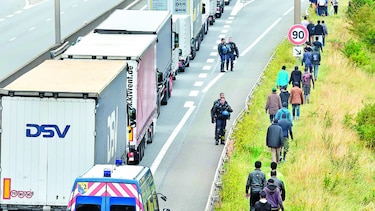 París abre un centro para migrantes