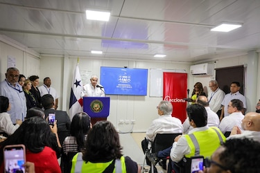 Video: Conferencia semanal de Mulino desde el nuevo Hospital del Niño