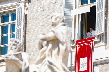 El papa Francisco hace un llamado urgente para evitar ‘un conflicto aún mayor en Oriente Medio’