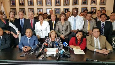 Diputados de oposición denuncian 'conducta amenazante' del Ejecutivo