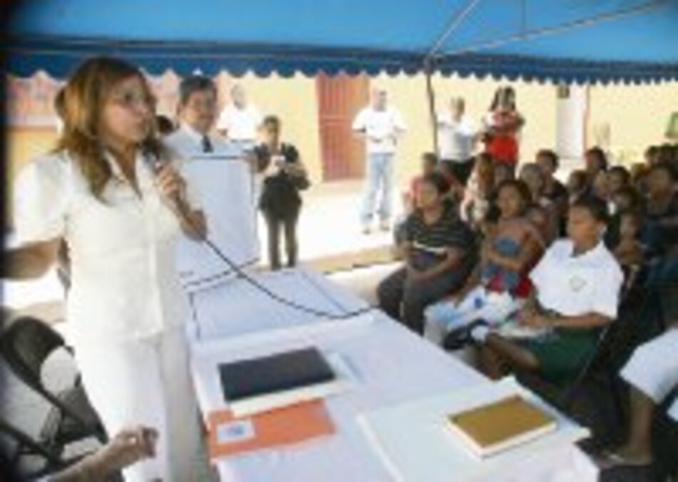 Continúa el desfile de despedidas en el Gabinete de Martín Torrijos