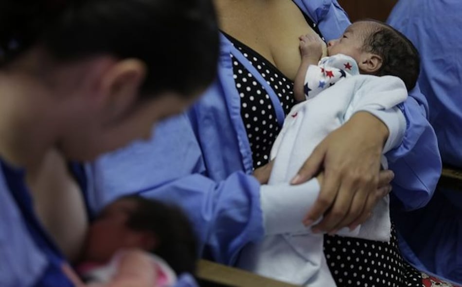 Por el derecho a amamantar en cualquier lugar y en cualquier momento