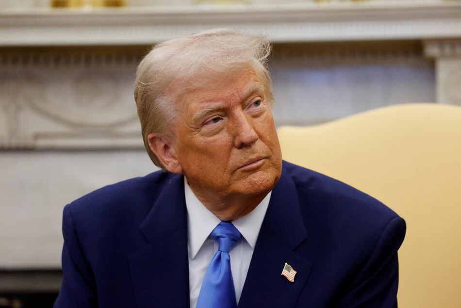 AP, Bloomberg y Reuters critican que la Casa Blanca controle quién puede cubrir a Trump